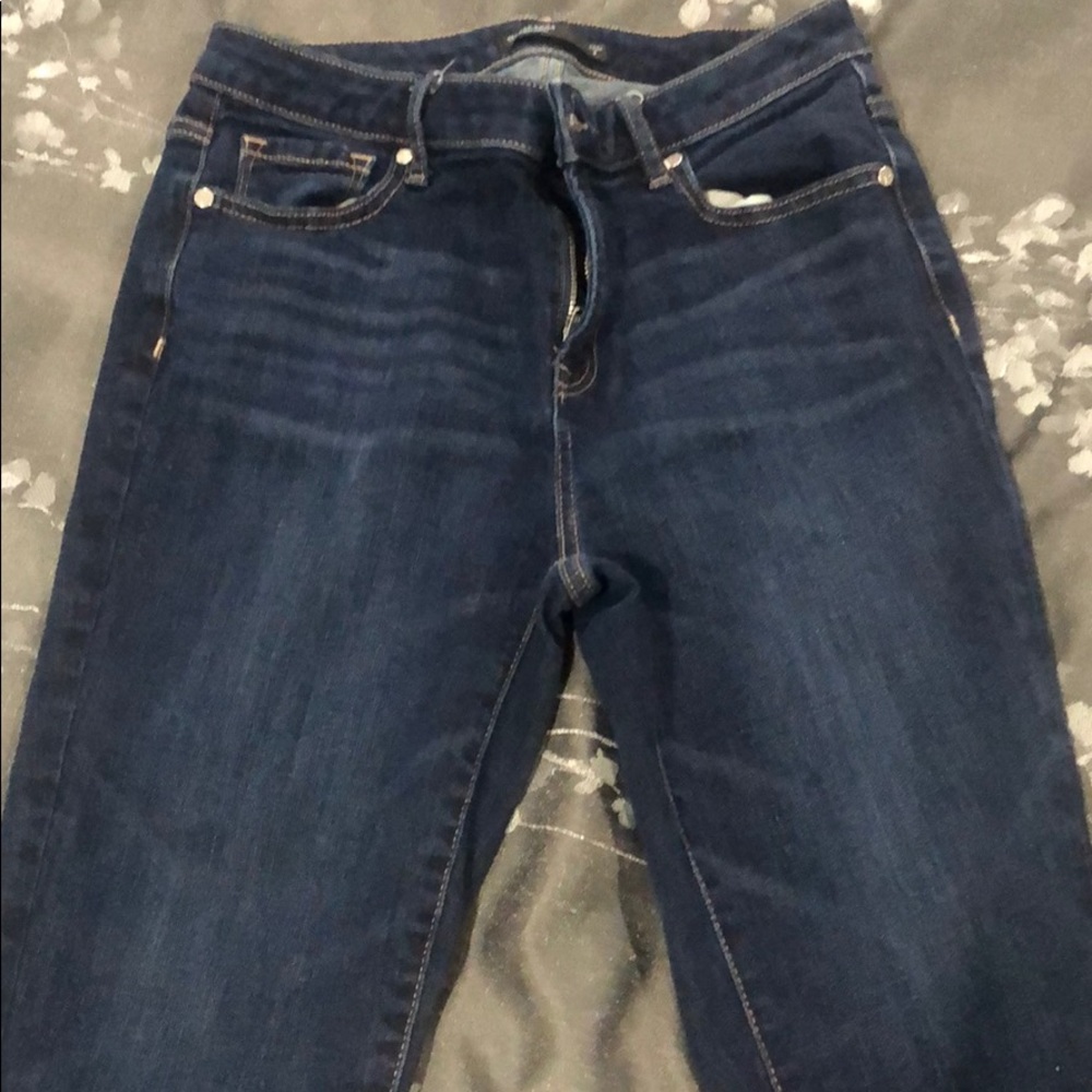 Simply Vera Wang women’s jeans.